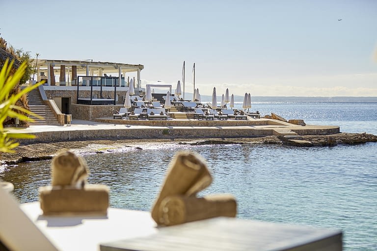 Ultimate Guide To The Best Beach Clubs in Mallorca